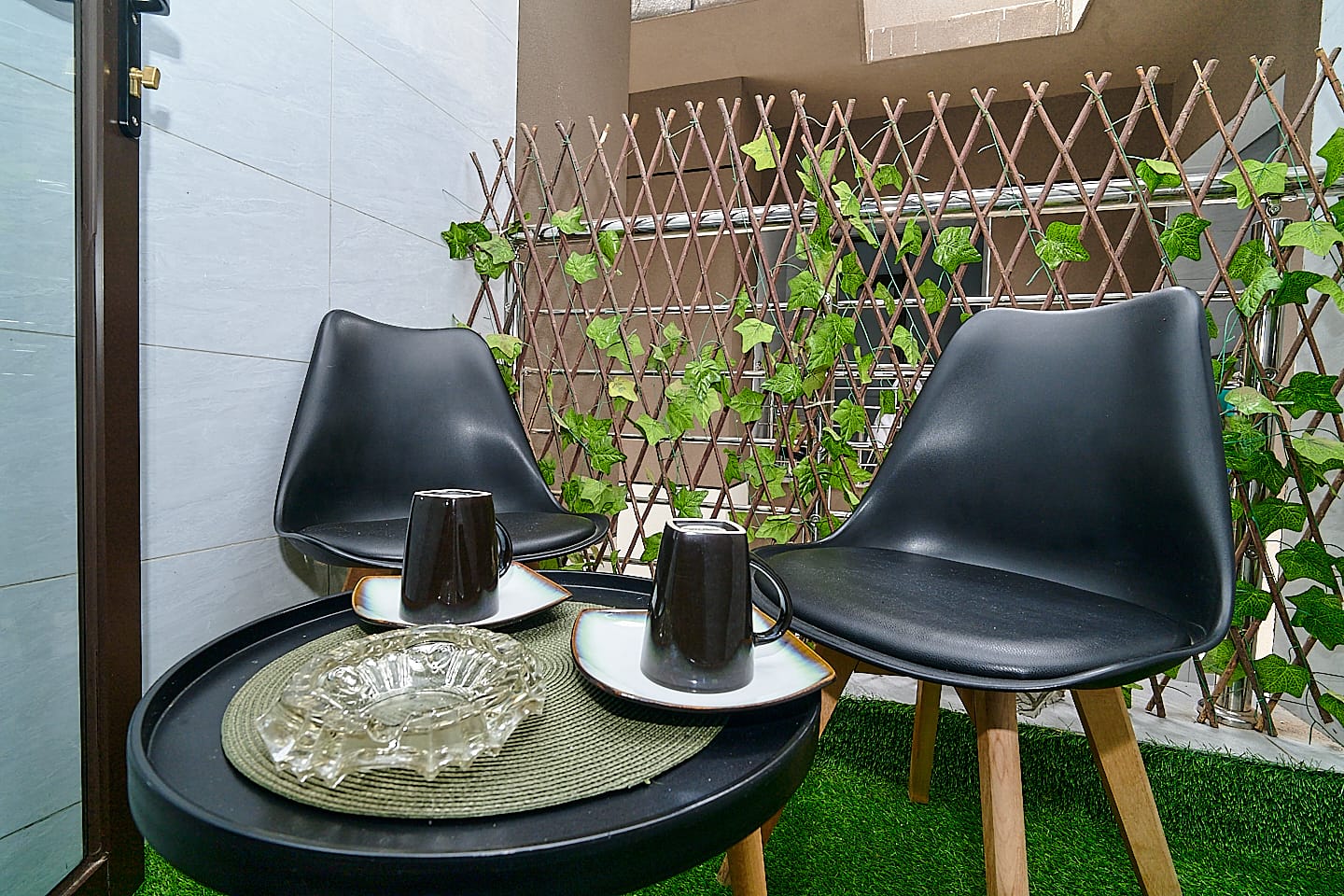 1 Bedrooms Fully Furnished To Let Lavington