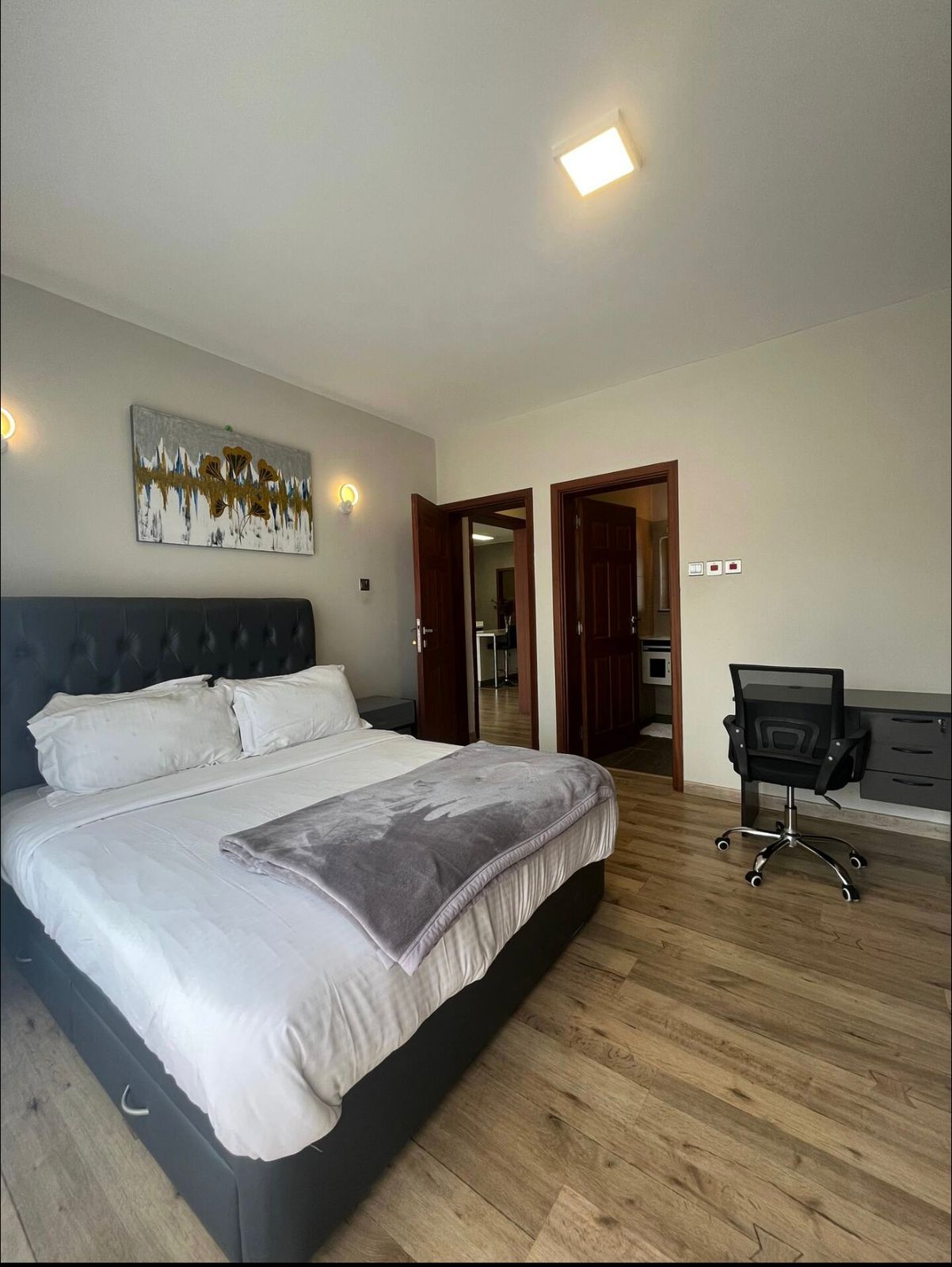 2 bedrooms all ensuite Fully Furnished short and long term stay