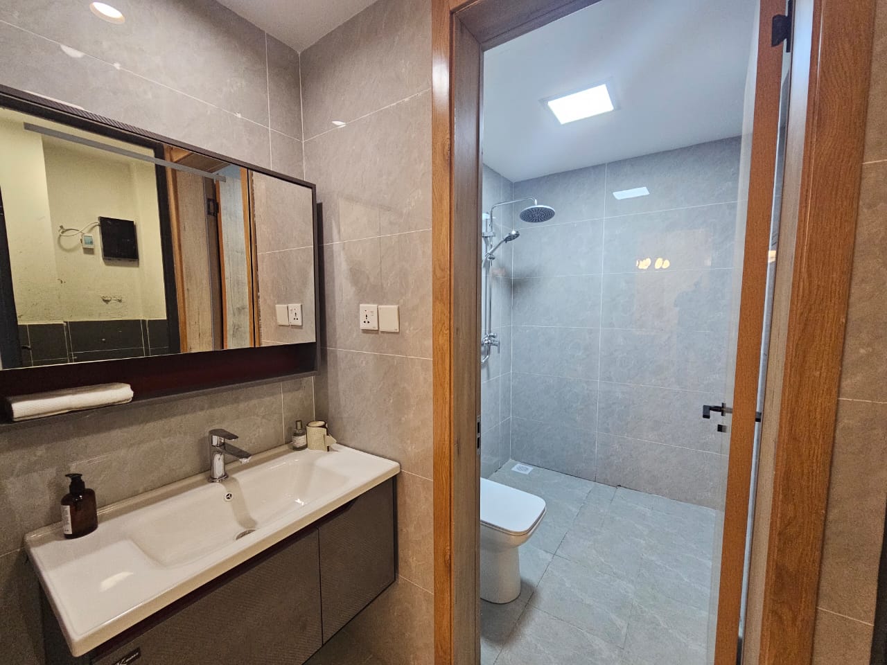 Oasis Metricon Homes- Modern Apartment for Sale Lavington- 1,2 and 3 beds