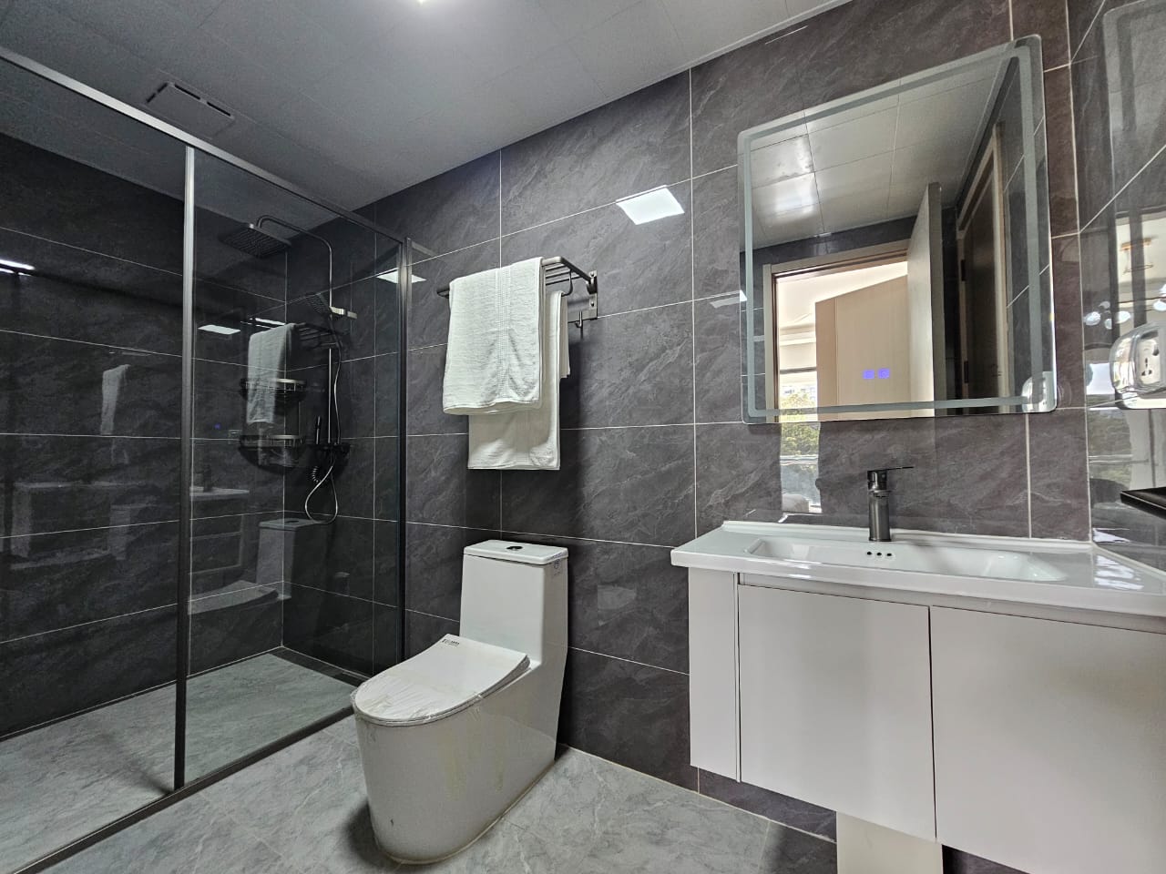 Blossom Ivy Residence- 1,2,3 and 4 beds plus study (DSQ) Luxury Living