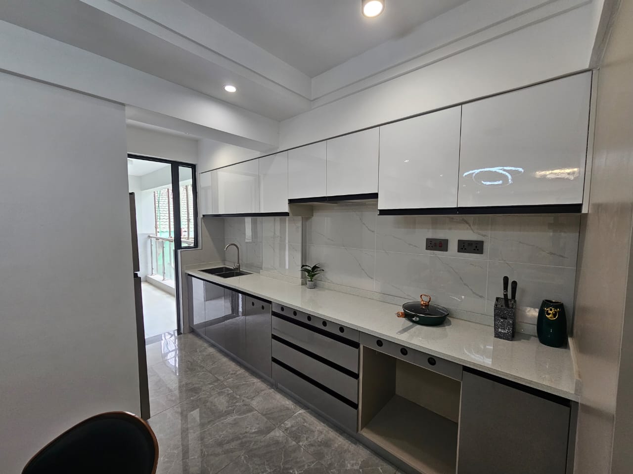 City Oasis Garden Apartment Valley Arcades Lavington- Elegant studio,1,2 &3 beds