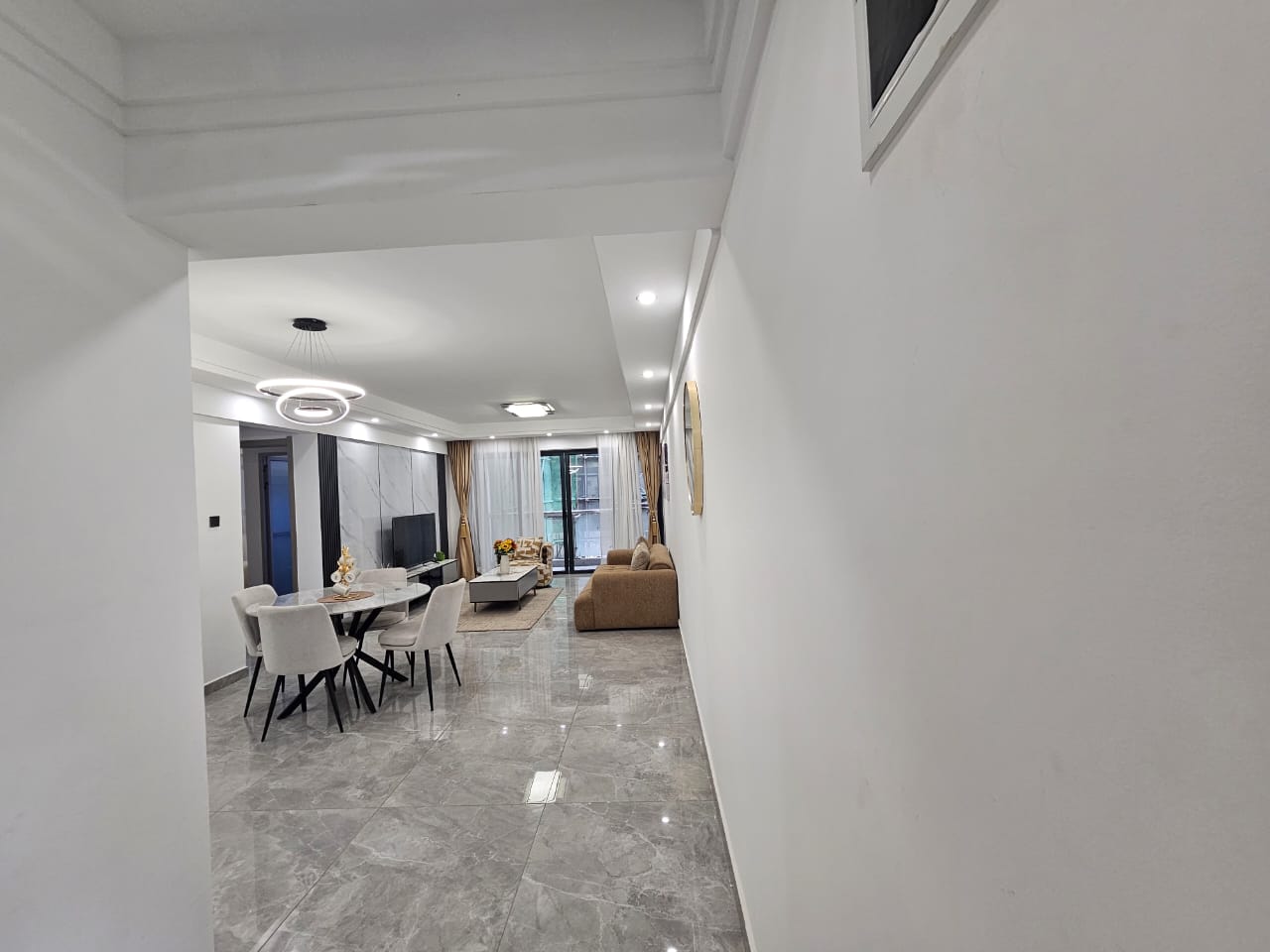 City Oasis Garden Apartment Valley Arcades Lavington- Elegant studio,1,2 &3 beds